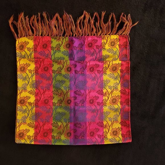 Norwegian wrap/scarf - Picture 2 of 3